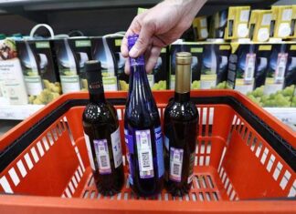 Как рознице работать с крепким алкоголем через ЕГАИС