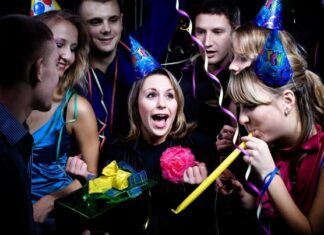 Как устроить праздник в честь дня рождения подростка