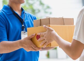 Курьерская служба для бизнеса: плюсы и выбор подрядчика