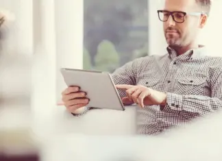 Быть в курсе: Почему важно следить за новостями в своей стране