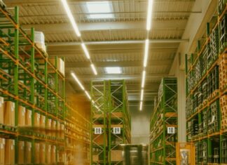 Освещение для склада. Что нужно предусмотреть?