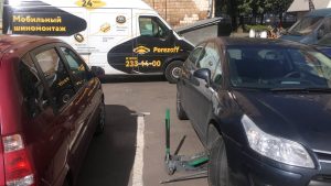 Когда нужен срочный ремонт колёс: польза выездного шиномонтажа