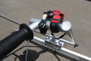 Что представляет собой бензиновая виброрейка