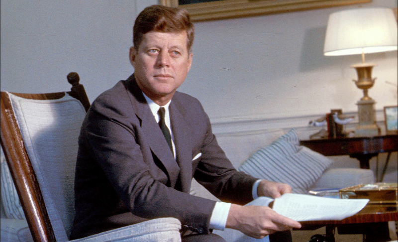 США опубликуют новые данные об убийстве Кеннеди