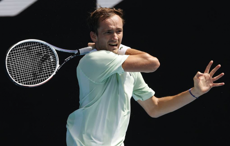 Вторая ракетка мира Медведев вышел во второй круг Australian Open

